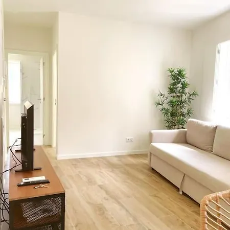 Graceful 1 Bedroom - G203 *